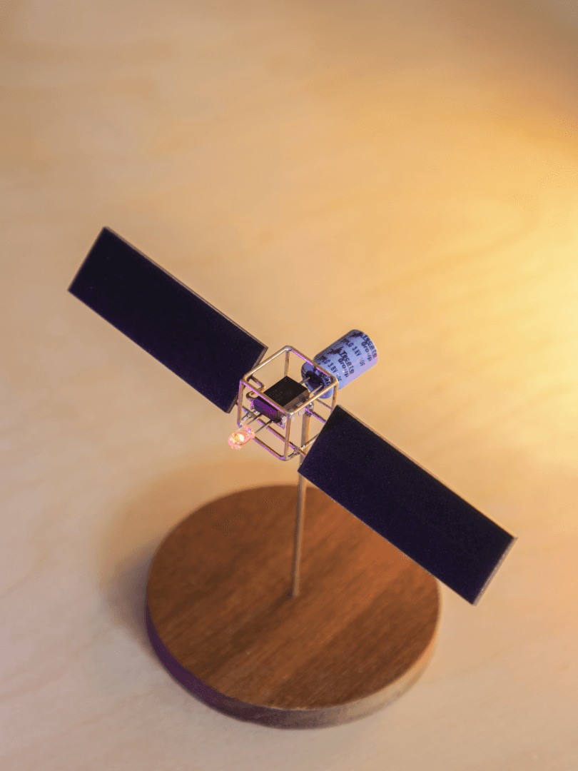 Tiny Cube Satellite thumbnail 2